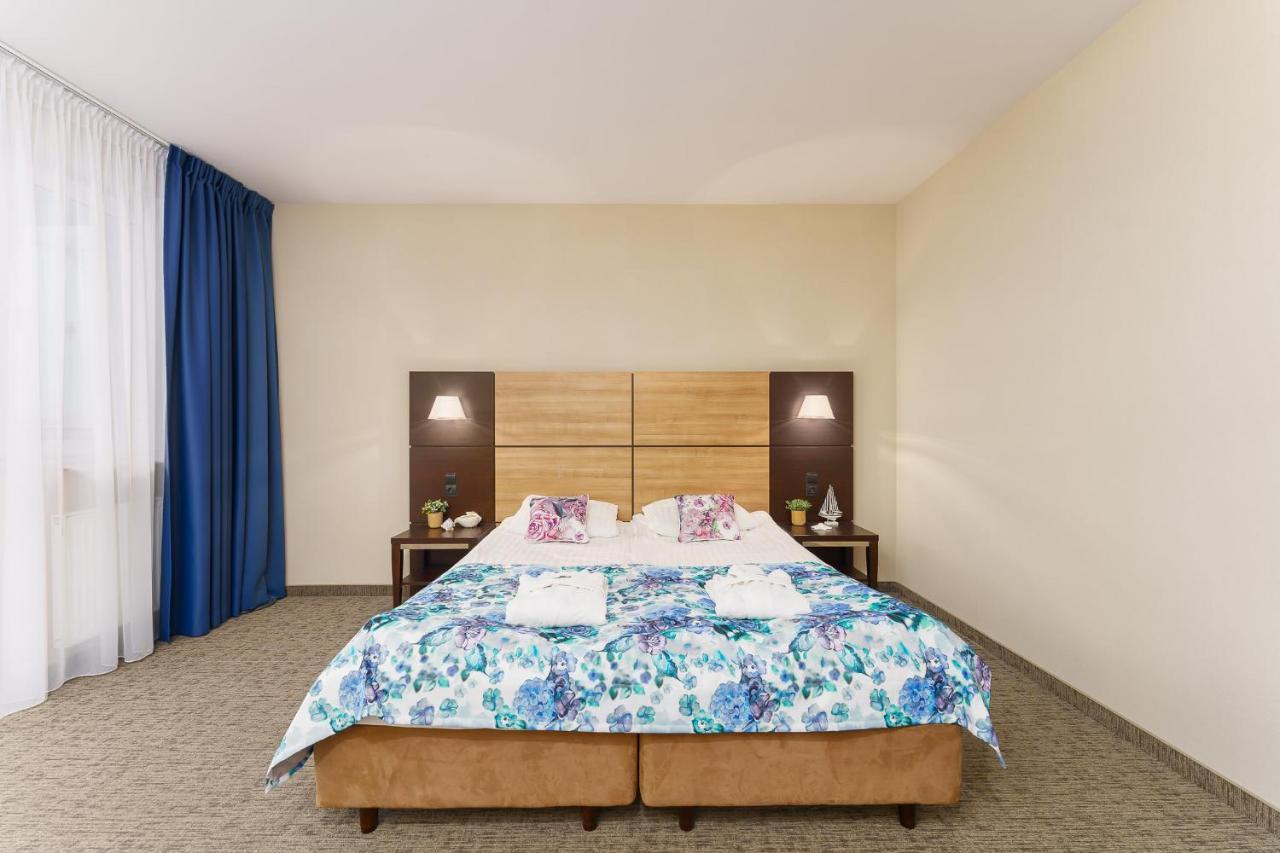 Apartamenty Prywatne W Hotelu Przy Plazy Diva كولوبرزيغ المظهر الخارجي الصورة