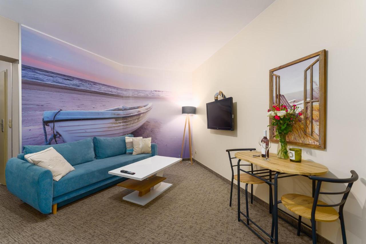 Apartamenty Prywatne W Hotelu Przy Plazy Diva كولوبرزيغ المظهر الخارجي الصورة