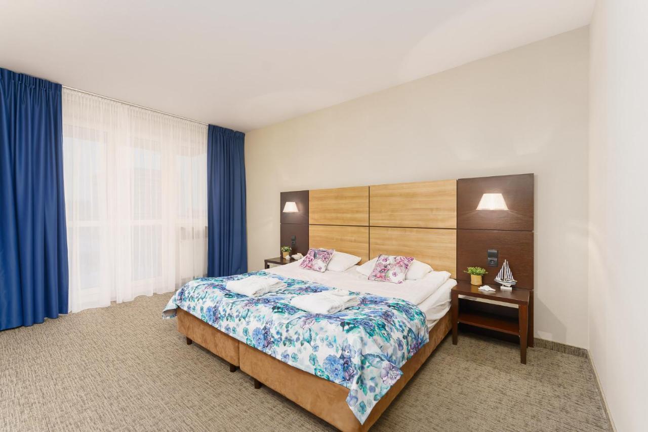 Apartamenty Prywatne W Hotelu Przy Plazy Diva كولوبرزيغ المظهر الخارجي الصورة