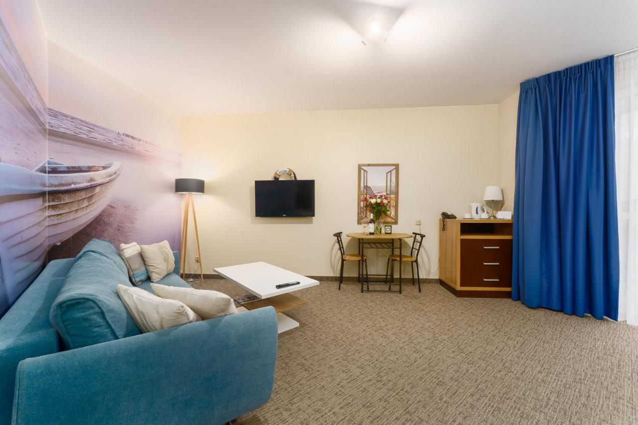 Apartamenty Prywatne W Hotelu Przy Plazy Diva كولوبرزيغ المظهر الخارجي الصورة